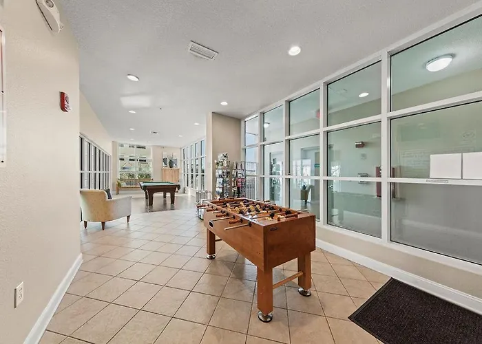 Crystal Shores Unit 901 *