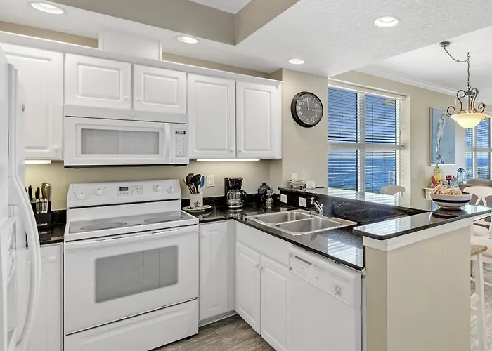 Holiday home Crystal Shores Unit 901 *
